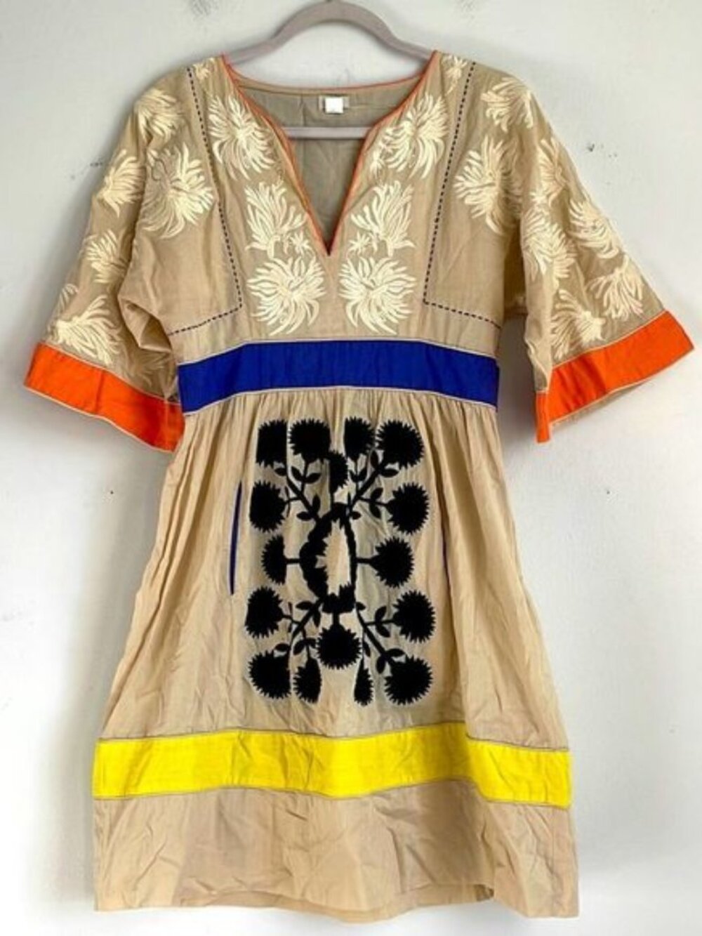 ANTHRO HOSS Intropia embroidered V neck short kimono sleeve dress sz 40